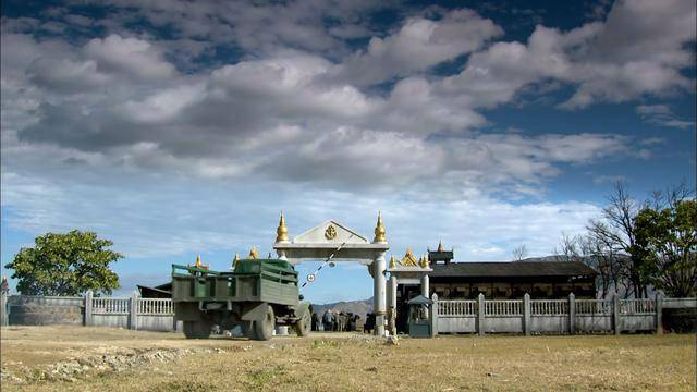 原創94歲失明老人，因收藏日軍大印暴露身份，為何軍區開6輛坦克相迎