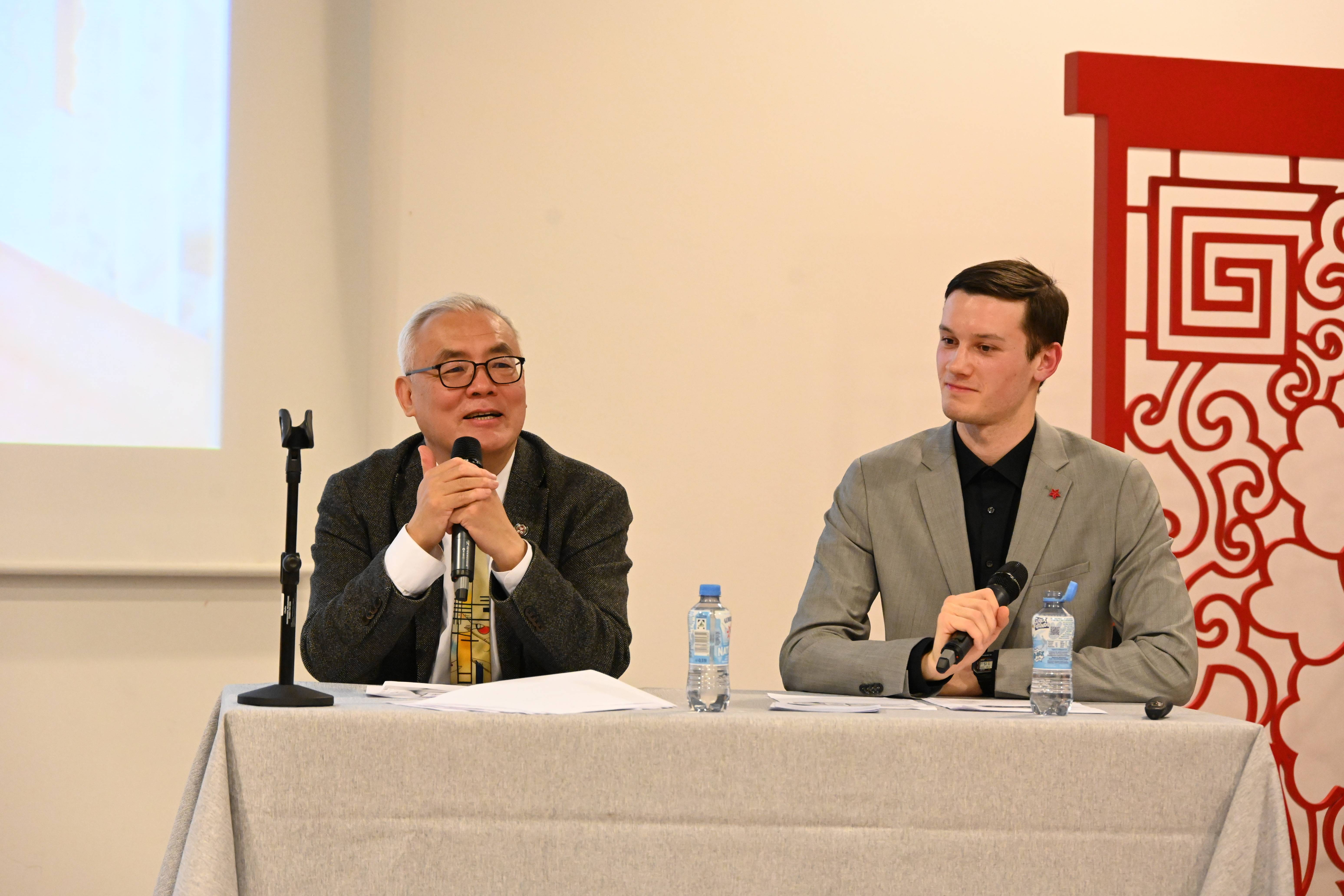 當代中國書法亮相柏林 “寫意精神”展現東方藝術魅力