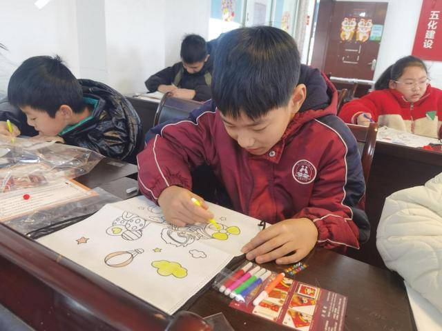 童心向黨繪未來，馬欄山社羣開展紅色主題教育實踐