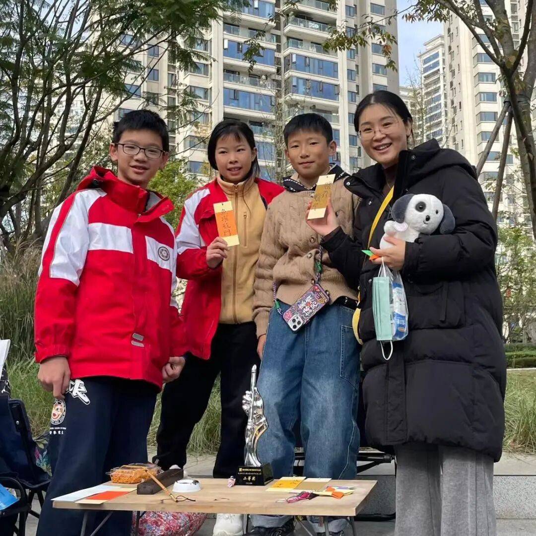 從“職業懵懂”到“商業實戰” 這所小學把職業體驗課程開進真實社會