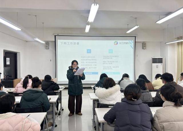 以成長赴新程，以微光暖教育！長江西路小學共書教育新篇