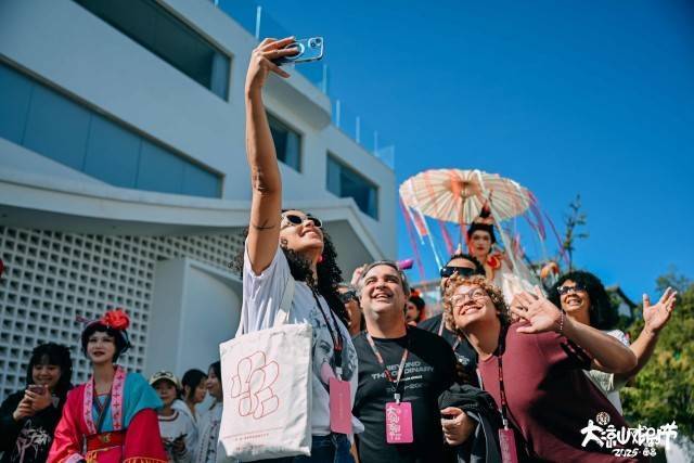 讓戲劇“生長”在山水之間！第七屆大涼山戲劇節閉幕