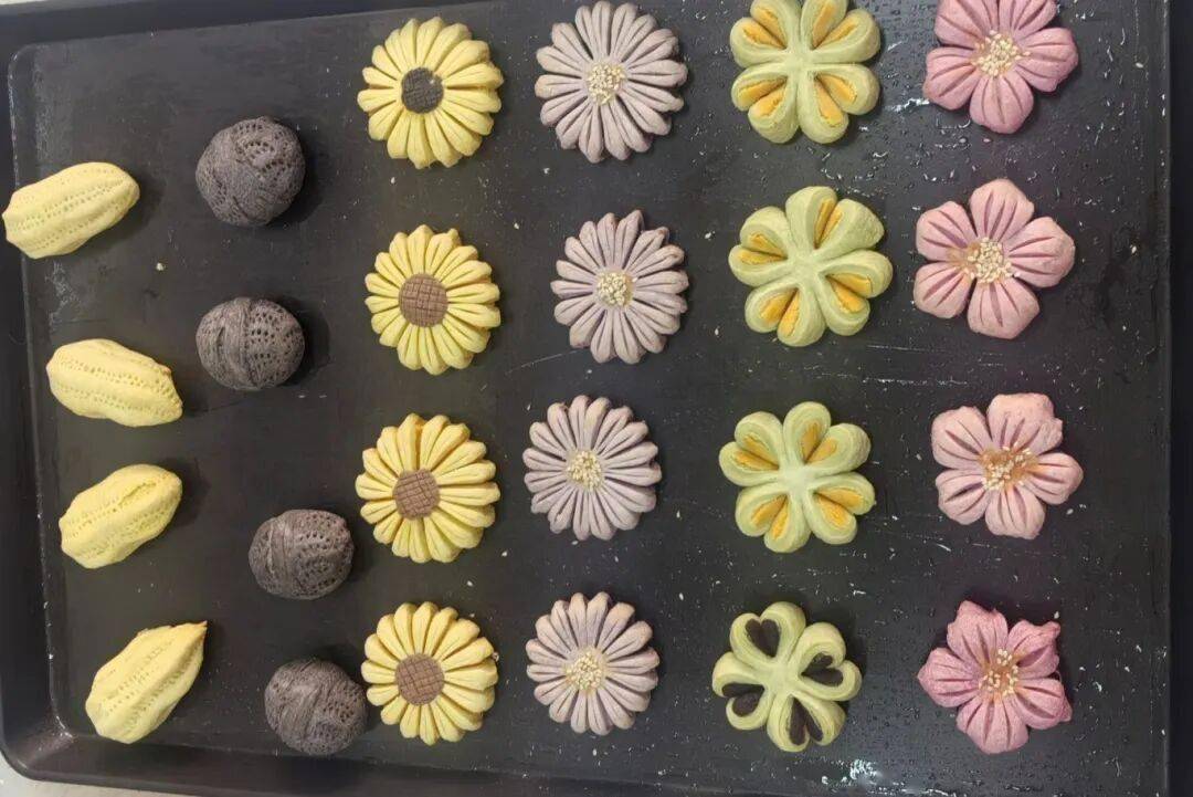 大學生4個饅頭賣出30000元，憑啥？