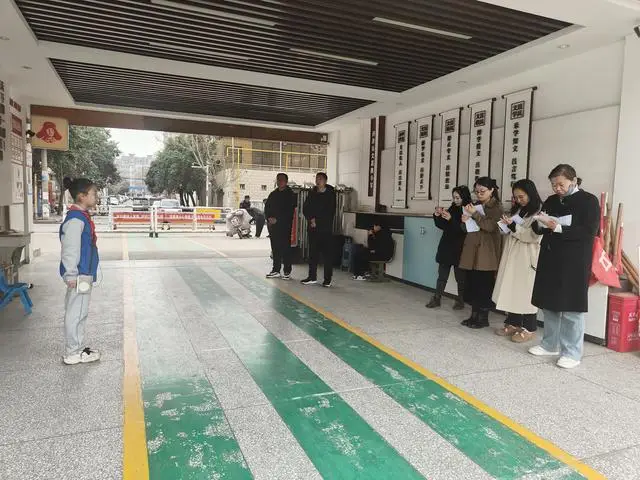 濟源：文昌路小學舉行“小雷鋒宣講員”比賽