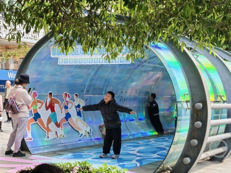 “西南F4”美食匯聚大渡口 首屆成渝地區雙城經濟圈特色小吃美食節供銷兩旺