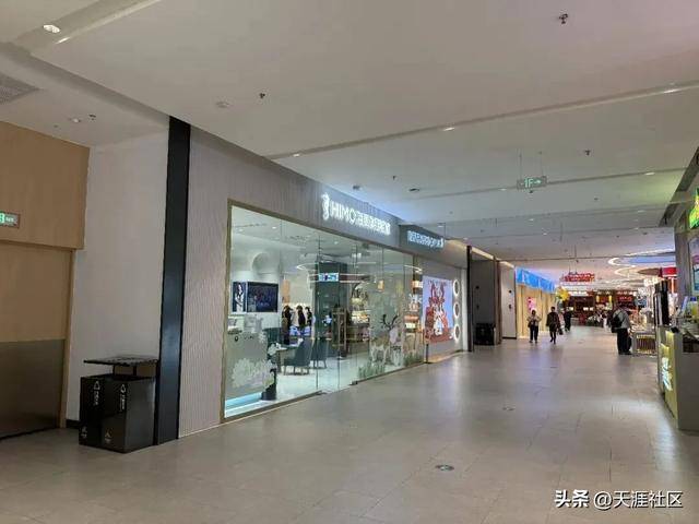 22歲患重病女孩地鐵吐血後脫外套將地板擦乾