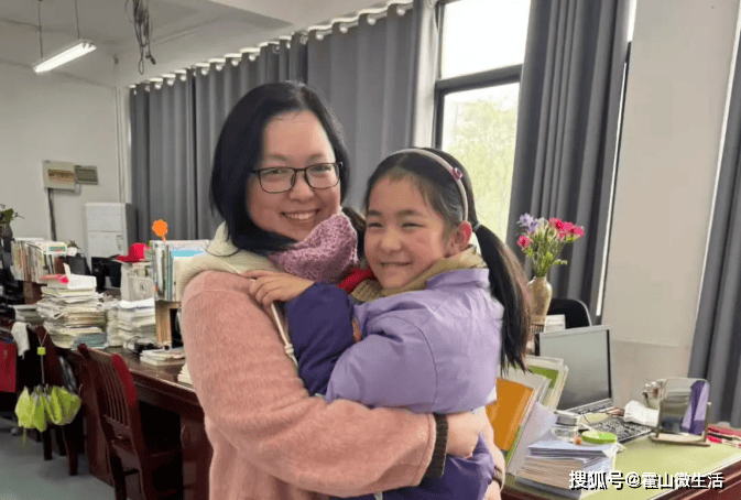 霍山文峰小學開展“雷鋒月”系列活動